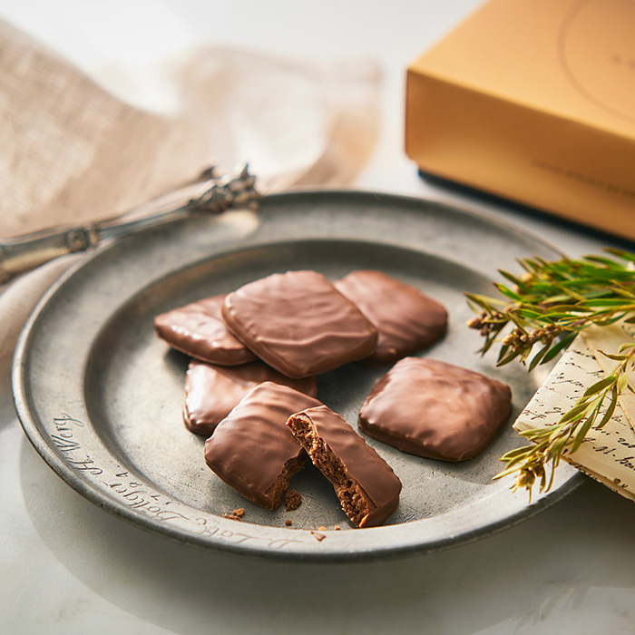 カカオビスキュイ・オ・ショコラ[秋冬限定] 9個入 | エーデルワイス